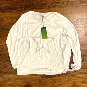 Carla Giannini lightweight sweater/long sleeve tee shirt. Made in Italy